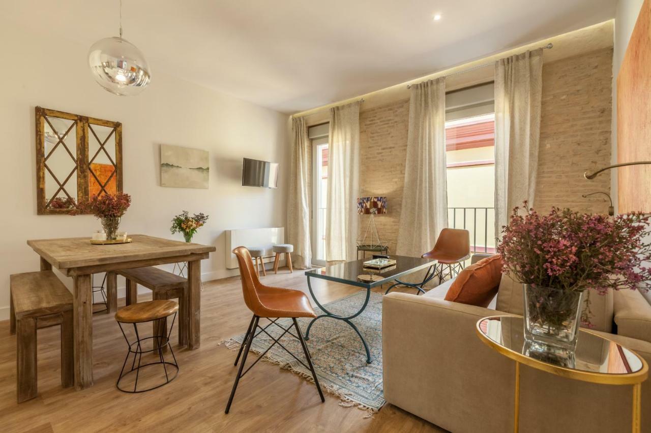 Apartamentos Rg Suites Jardines De Murillo Севілья Екстер'єр фото
