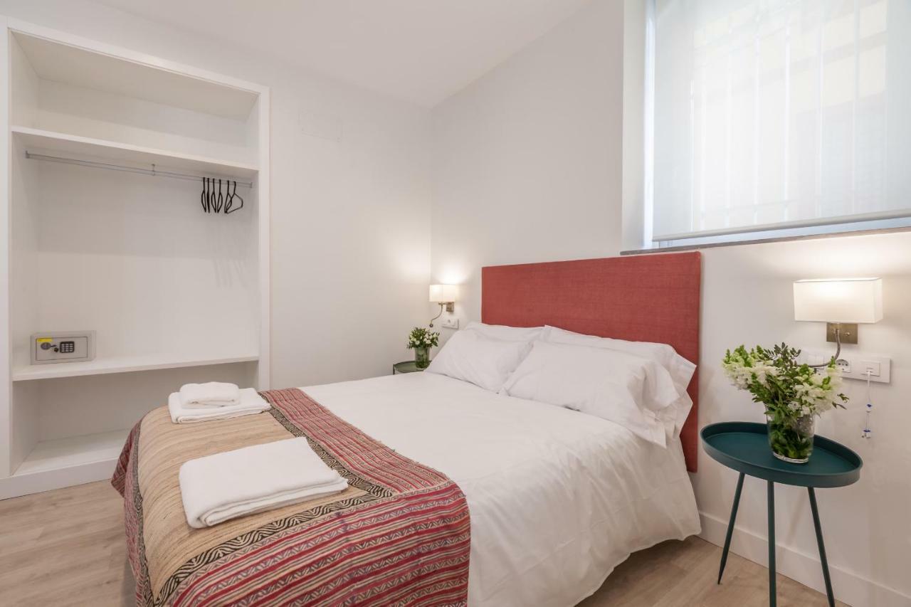 Apartamentos Rg Suites Jardines De Murillo Севілья Екстер'єр фото