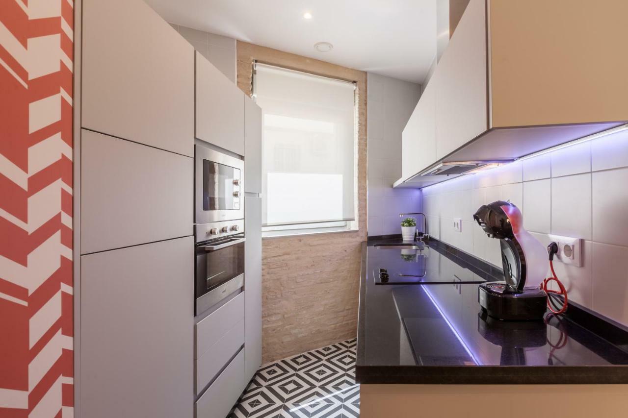 Apartamentos Rg Suites Jardines De Murillo Севілья Екстер'єр фото
